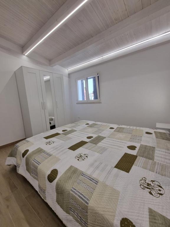 Maria Blue House